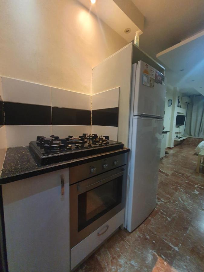 Ezore Yam Apartmens - Elmali'Akh St. 4 Bat Yam Ngoại thất bức ảnh