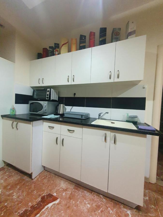 Ezore Yam Apartmens - Elmali'Akh St. 4 Bat Yam Ngoại thất bức ảnh